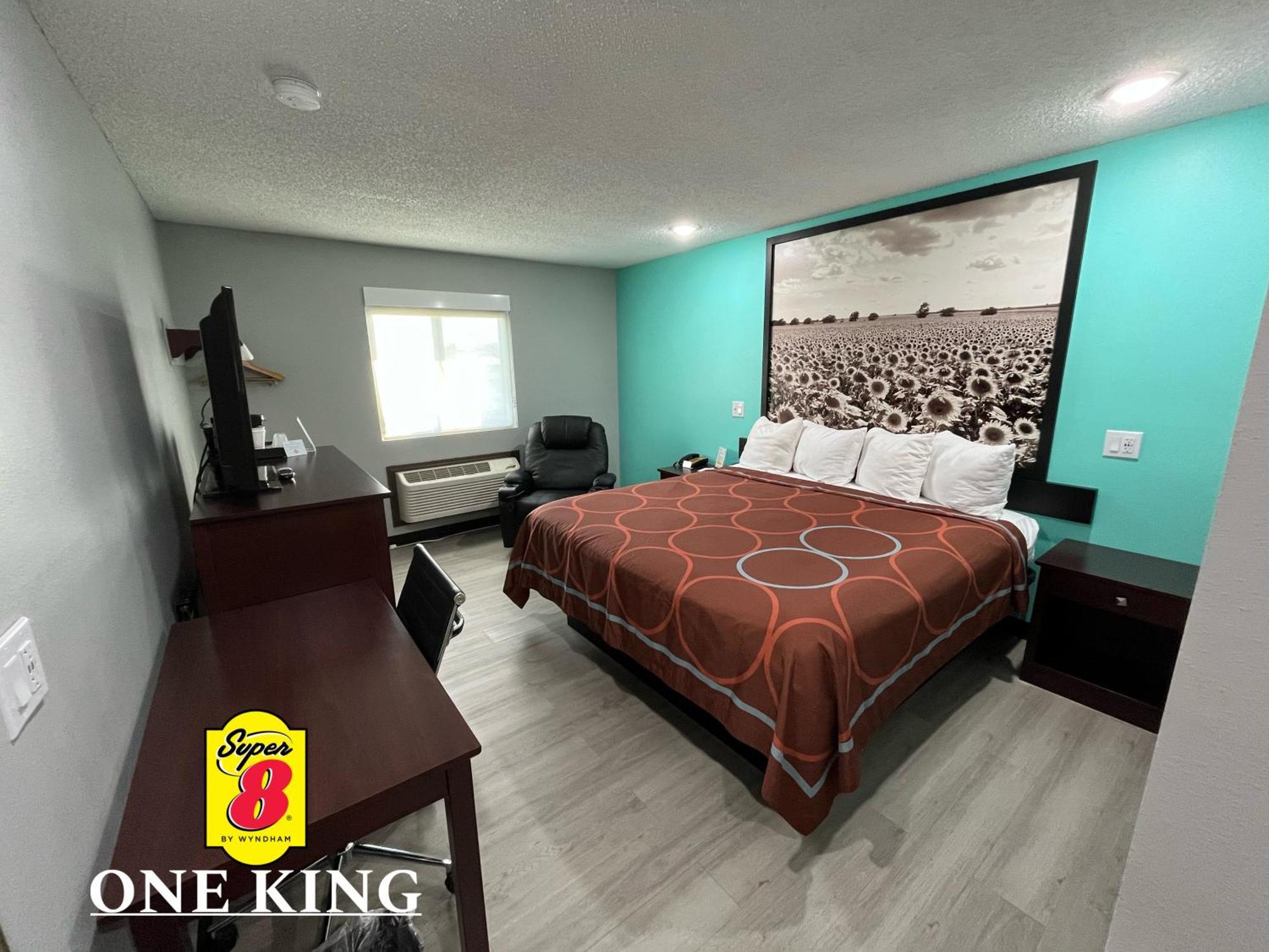 ซูเปอร์ 8 บาย วินด์แฮม เอ็มโพเรีย Motel ภายนอก รูปภาพ
