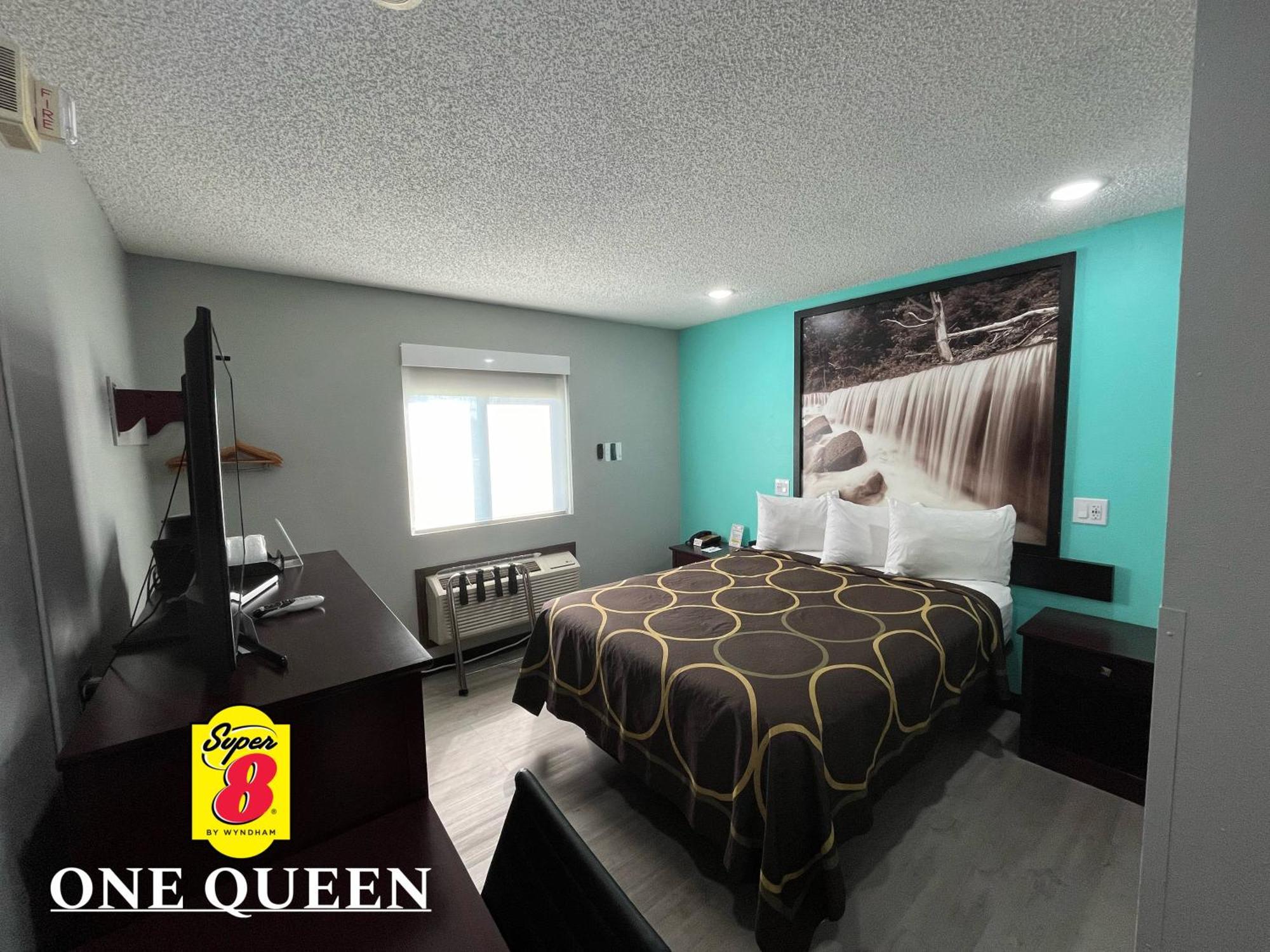 ซูเปอร์ 8 บาย วินด์แฮม เอ็มโพเรีย Motel ภายนอก รูปภาพ